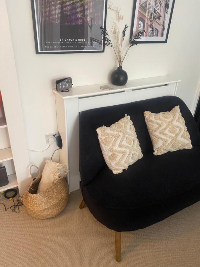 Stylish Central Basement Studio, With Outdoor Space Brighton Bagian luar foto